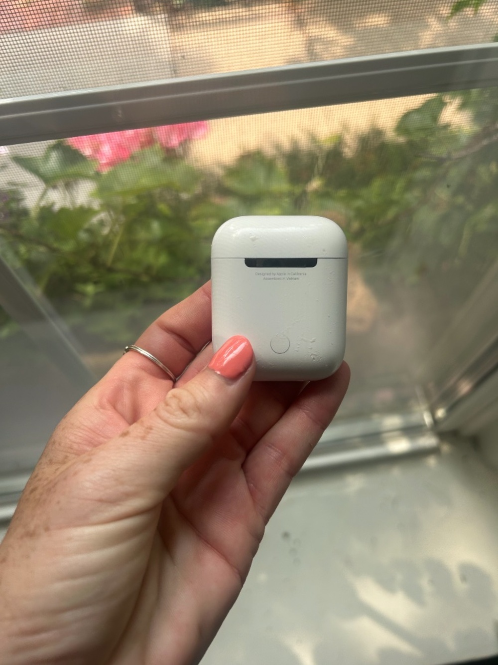 Apple AirPods Wireless Earbuds + Charging Case | White - Picture 3 of 3